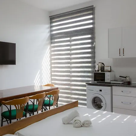 Apartment Central Girne Escape 1 By Holidaykeys 2Plus1 Kyrenia (Northern Cyprus)