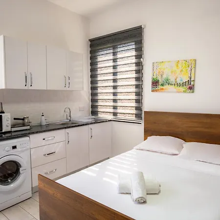 Central Girne Escape 1 By Holidaykeys 2Plus1 Apartment *