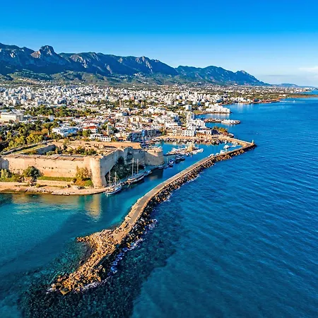 Central Girne Escape 1 By Holidaykeys 2Plus1 Apartment